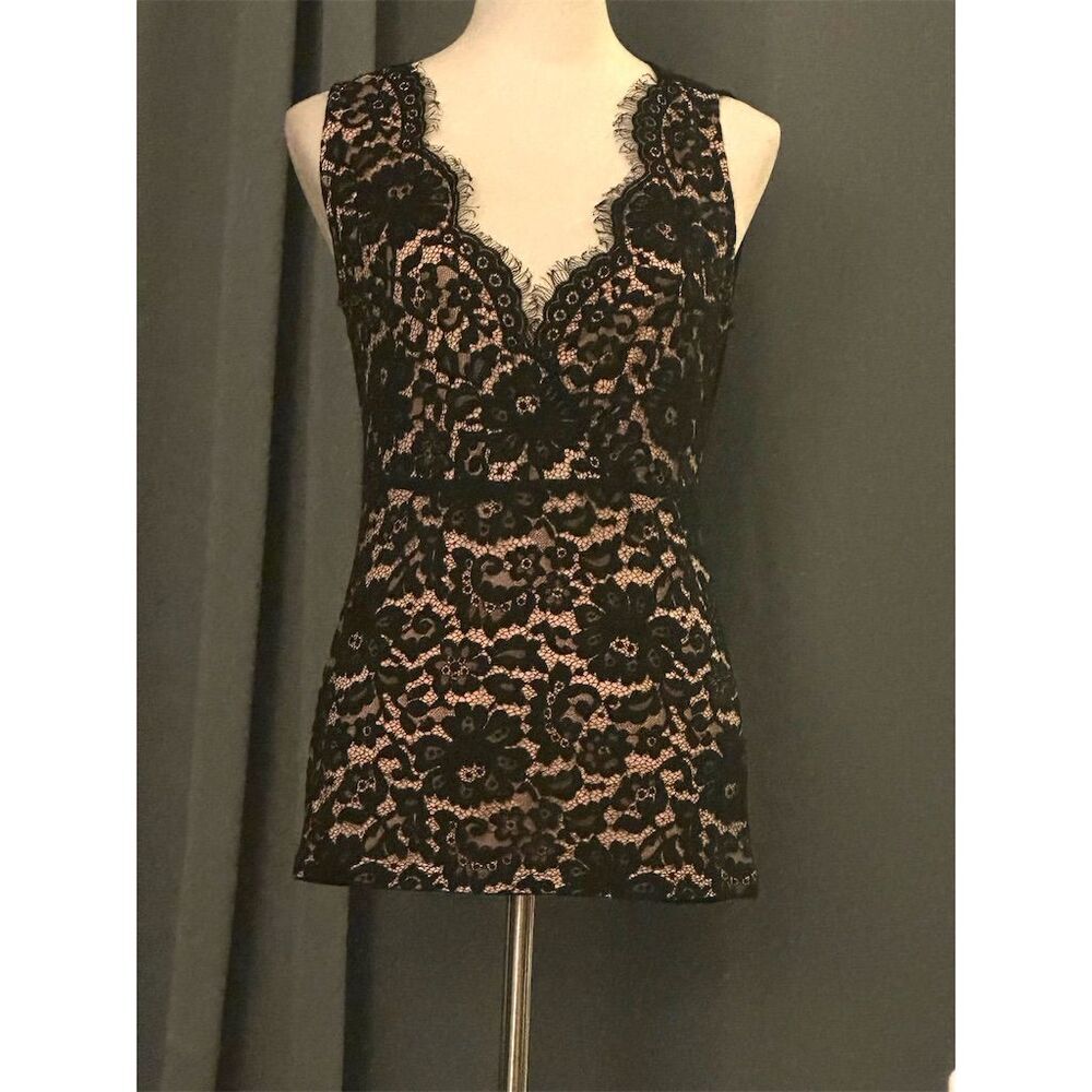 PattyBoutik Women's Black Lace Sleeveless V-Neck Blouse Size M